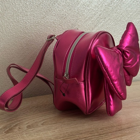 Bath & Body Works Metallic Hot Pink Mini Puffy Bow Backpack - Picture 2 of 12